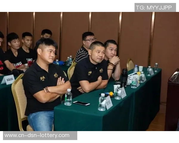 边茂富与柳海龙的巅峰对决谁将成为拳坛新王者的传奇之路